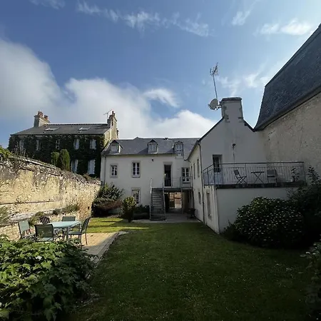 Pouchkine Duplex Au 1er Etage Centre Jardin Amenage Commun Proche Des Plages Du Debarquement Parking Gratuit A Proximite 公寓 *