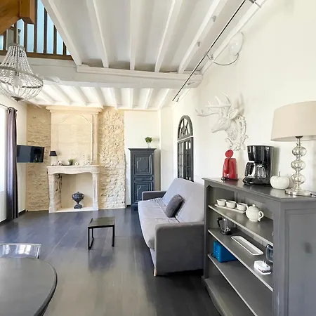 Pouchkine Duplex Au 1er Etage Centre Jardin Amenage Commun Proche Des Plages Du Debarquement Parking Gratuit A Proximite 贝叶