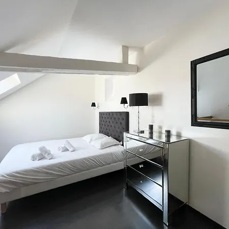 公寓 Pouchkine Duplex Au 1er Etage Centre Jardin Amenage Commun Proche Des Plages Du Debarquement Parking Gratuit A Proximite 贝叶