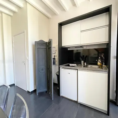 Pouchkine Duplex Au 1er Etage Centre Jardin Amenage Commun Proche Des Plages Du Debarquement Parking Gratuit A Proximite 公寓 *